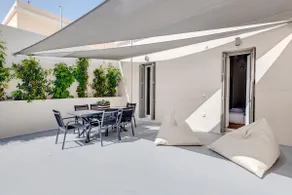 The Heart of Syra - Your Home in Ermoupolis - Image 4