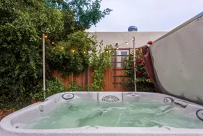Spanish Urban Oasis-5 Min Walk to Best Local Spots - Image 3