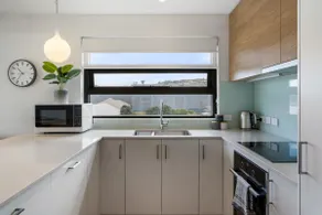 Kangaroo Bay Apartments (Apartment #8) - Image 4
