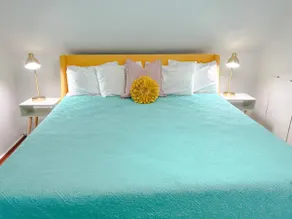 Freedom House Retro Inspired Cottage Apartment - Image 2