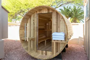 Luxusurlaubsort, beheizter Pool, Spa, Spielzimmer, Sauna, Putting Green ... - Image 5