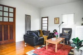 St Clair Cottage-between town & beach - Image 3