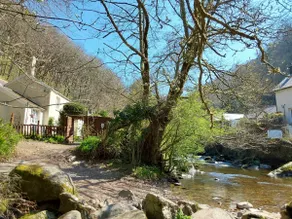 River side cottage ideally situated to explore Exmoor and the North Devon Coast. - Image 5