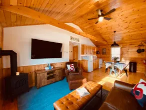 Relaxing Two Bedroom Cabin - 10 minutes to Camden! - Image 3