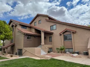 Nice Views, Vaulted Ceilings, and a Great Price! - Image 2