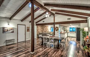 Chic Modern GEM - Spacious & Bright, Walk 2 Bethel - Image 4