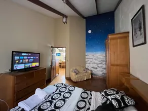 Apartment on the third floor of the home - Image 2