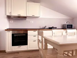 Soca Guesthouse - Image 4