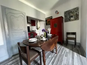 Ladies' Court Apartment - Image 2