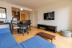 605 -   Beautiful 1BR Condo Perfect location @Santa Fe - Image 4