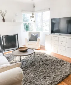 Serene and Sunny Home, Sleeps 6, with Yard - Image 4