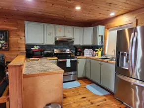 Hoover's Cottage Retreat - Image 2