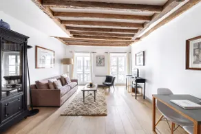 Invalides Charming One Bedroom - Image 5