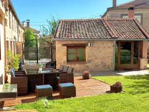 Charming and relaxing, now with a jacuzzi. - Image 2