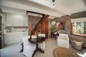 Deluxe Cabin 6 - Image 5