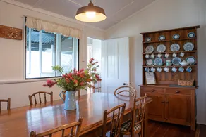 Vineyard Cottage - Image 4
