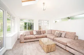 Spa Home with hottub and Sauna - Image 2