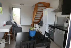 T2 apartment, 40 m2, fully air-conditioned, 350 m from the beach. Private parking - Image 4