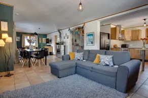 Chamonix Large Chalet, Sleeps 12, 200m2, 5 Bedroom, 4 Bathroom, Garden, Jacuzzi, Sauna - Image 3