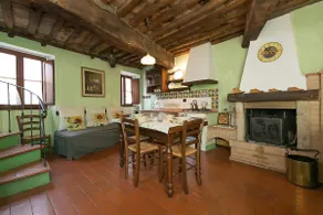 A Peaceful Oasis in a Medieval Italian Village - Image 4