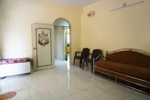 Peaceland Valsad: Spacious AC Villa with 90's Vibe - Image 2