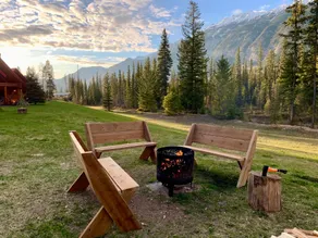 Yoho Bothy, a log cabin retreat in the Rockies - Image 3