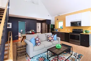 St. Elmo Oasis: Modern | Colorful | Fire Pit | 3BD - Image 2