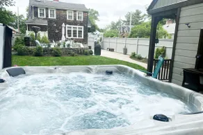 Coastal Cottage with Bunkhouse, Kayaks & Hot Tub! - Image 2