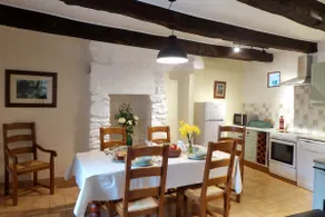 Adele cottage – lovely, spacious Breton cottage - shared pool, private garden - Image 5