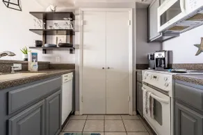 Oceanfront condo close to Mayo Clinic - Image 4