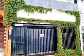 Queen Studio w/ kitchenette & private terrace - Image 3