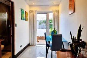 Queen Studio w/ kitchenette & private terrace - Image 4