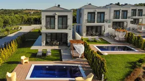 Premium 3 1/2 Bedroom Villa | Soleado Villas - Image 4