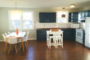 Beautifully renovated beach block house! 3 br/1 ba - Image 2