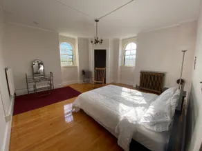 Spacious 1500 sqft apartment next to Smith College - Image 2