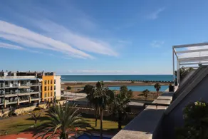 Beautiful duplex penthouse on the seafront - Image 3