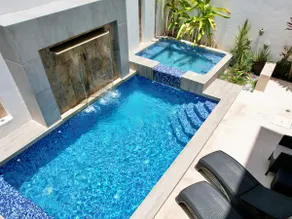 1BR Apt | Perfect Location, Pool & Fast WiFi I 2 - Image 2