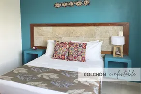 1BR Apt | Perfect Location, Pool & Fast WiFi I 10 - Image 2