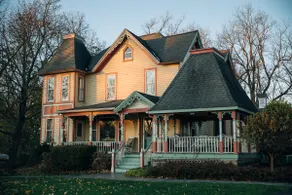 The Painted Lady Sodus Point - Image 2