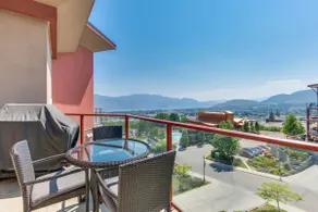 Stunning Lake View Condo - Image 3