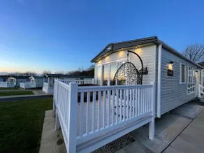 Peaceful 2 Bed holiday Home with Stunning views - Image 3