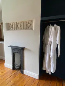 Pretty Victorian Townhouse - Image 3