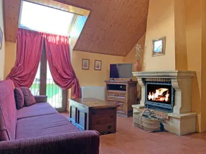 Malagosto: original duplex with fireplace - Image 2