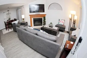 Manteno Luxury Comfy Cozy home with- 2 king beds! - Image 2