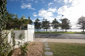 Deco 1 Sea View - Image 2
