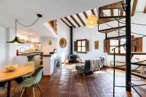 Rural getaway: duplex loft with garden & pool - Image 5