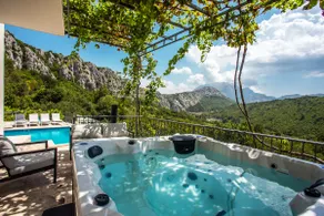 Villa Eagle's Dream with heated pool & jacuzzi - Image 5