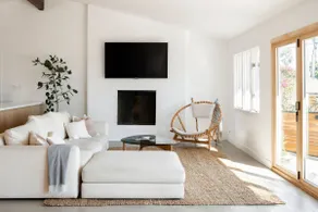 The Broad Beach House - Image 3