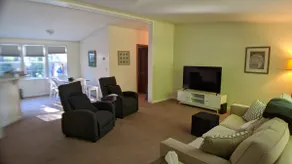 Comfy Coloma Cottage - Image 2