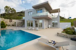Eurycleia luxurious Villa with private pool - Image 2